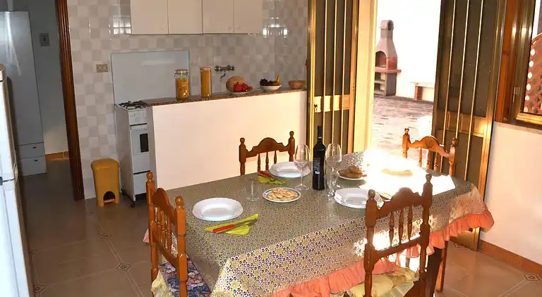 Ureshii-Ferienhaus in einem Zweifamilienhaus in San Foca