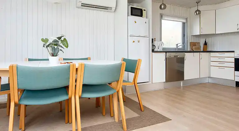 Sommerhus ved Øer Strand