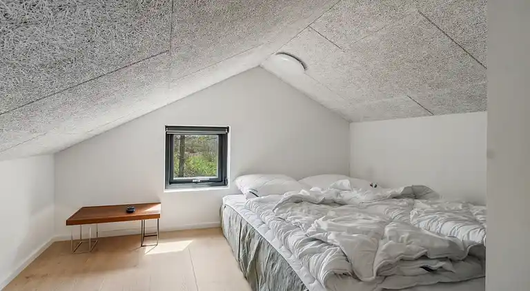 Imponerende sommerhus, ved Helsnæs Bugt!