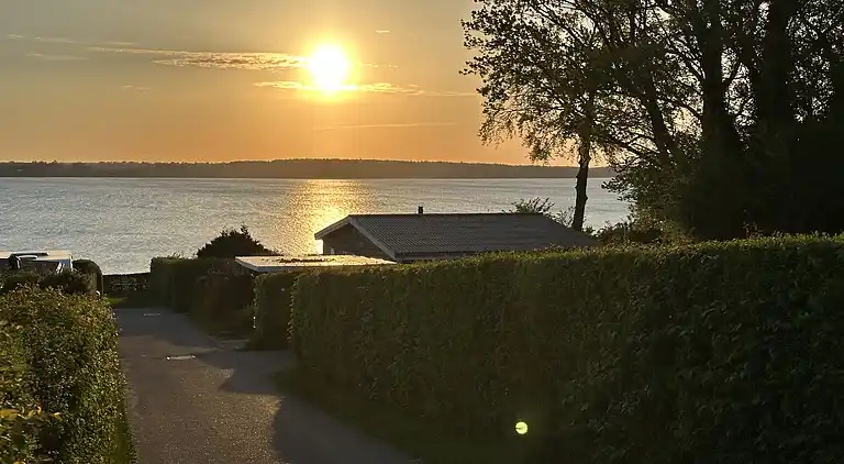 Small cozy summer house near the Isefjord