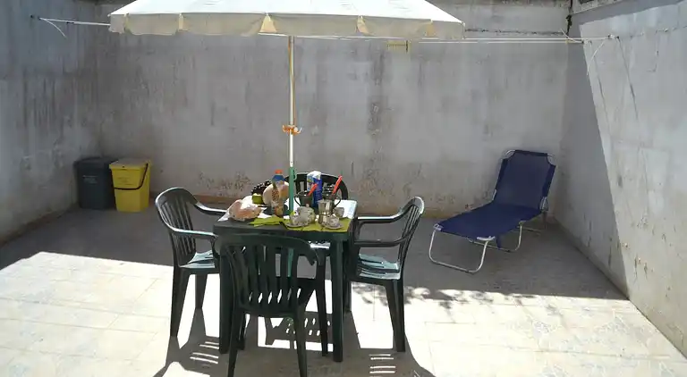 Taki-Ferienhaus im ersten Stock mit zwei Badezimmern in San