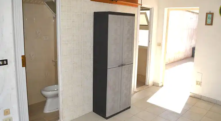 Taki-Ferienhaus im ersten Stock mit zwei Badezimmern in San