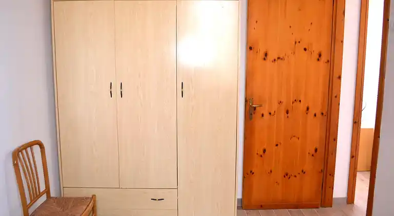 Taki-Ferienhaus im ersten Stock mit zwei Badezimmern in San