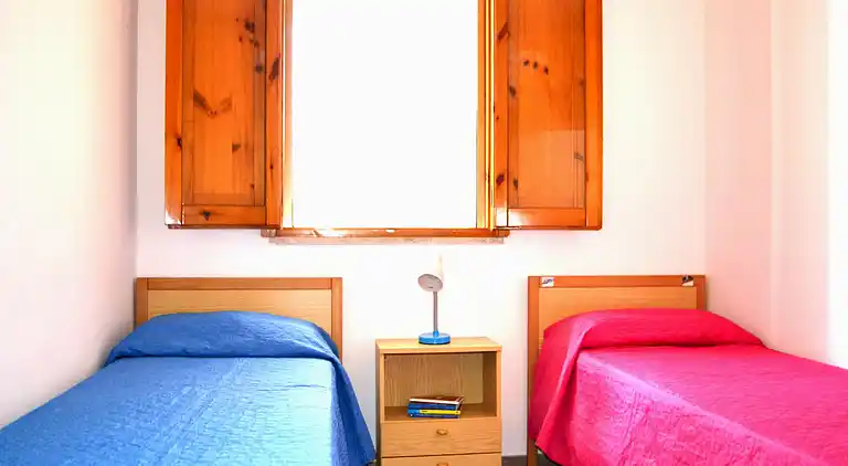 Taki-Ferienhaus im ersten Stock mit zwei Badezimmern in San