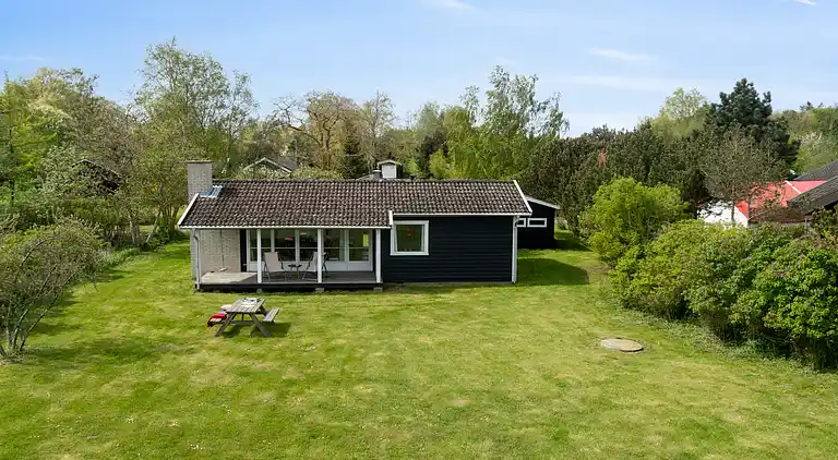 Sommerhausidylle bei Naturjuwel.