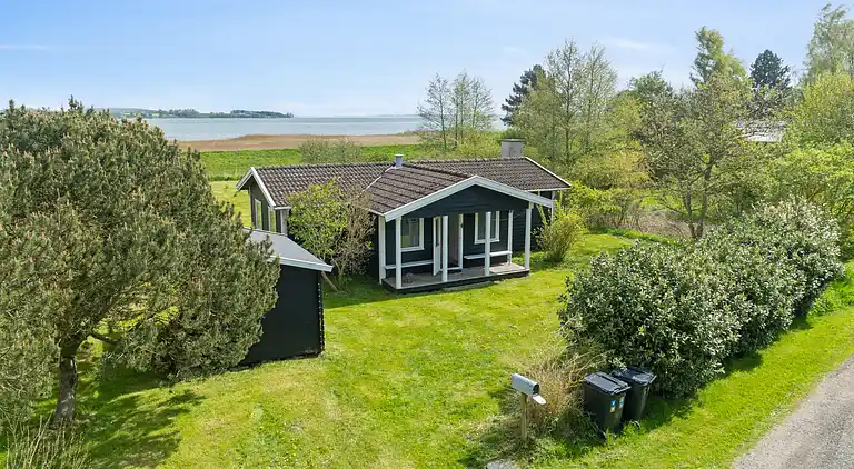 Sommerhausidylle bei Naturjuwel.