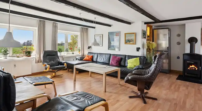 Große Ferienwohnung mit Meerblick in Strandnähe