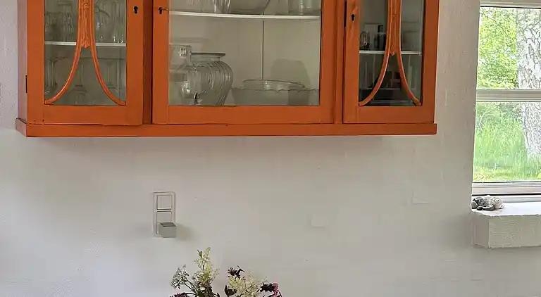 Gemütliches, reetgedecktes Ferienhaus-ladestation