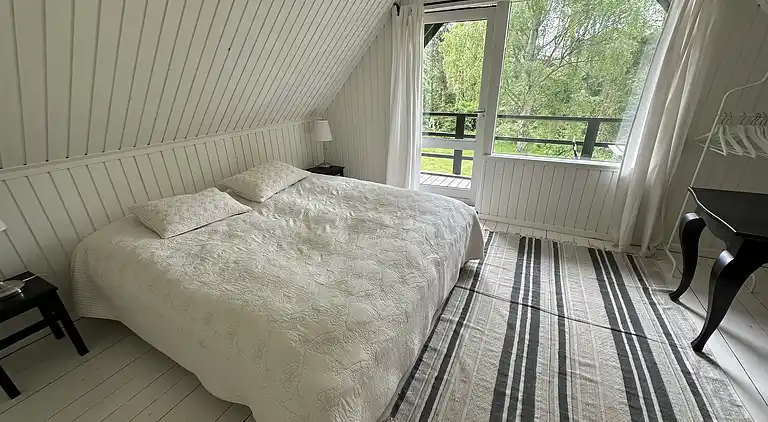 Gemütliches, reetgedecktes Ferienhaus-ladestation