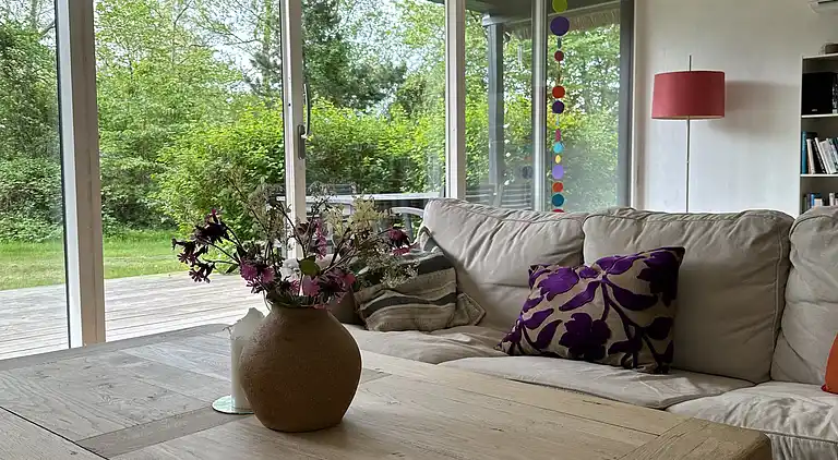 Gemütliches, reetgedecktes Ferienhaus-ladestation