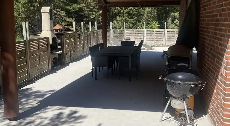 Stort Sommerhus i rolige natur skønne omgivelser