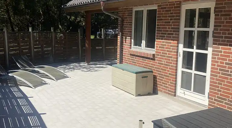 Stort Sommerhus i rolige natur skønne omgivelser