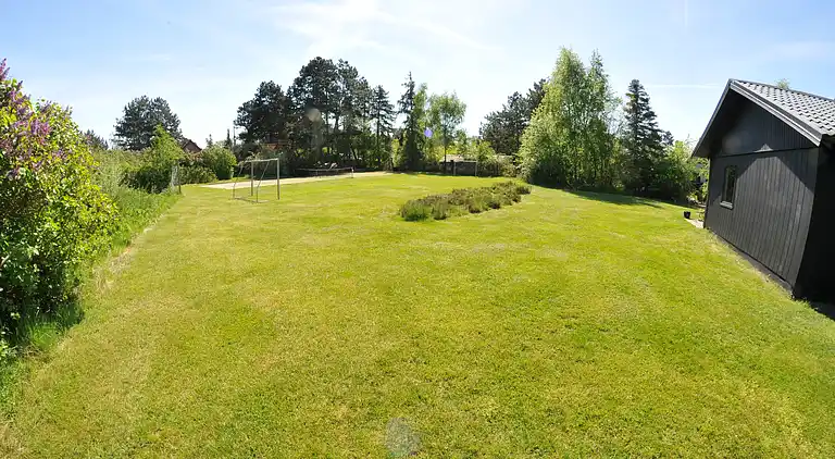 Unikt feriested med tennisbane den aktive familie