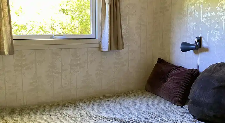 Hygge og ro i nænsomt renoveret sommeridyl