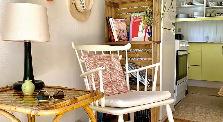 Hygge og ro i nænsomt renoveret sommeridyl