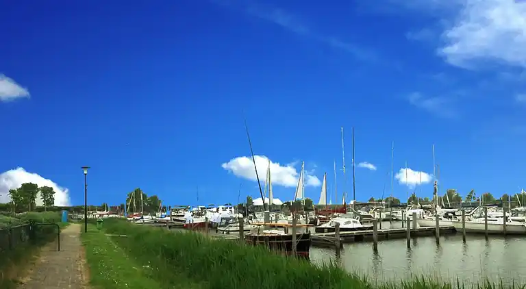 4 Personen Chalet Ufergrundstück, mit Parkplatz und eigenem