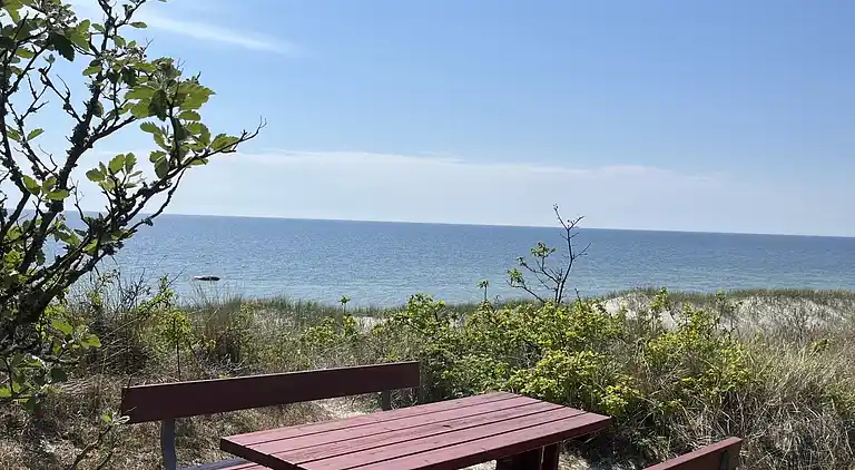 Nyd Ægte Bornholmer-stemning i dejligt Sommerhus