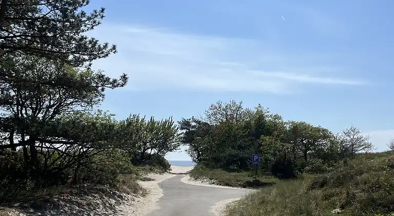 Nyd Ægte Bornholmer-stemning i dejligt Sommerhus