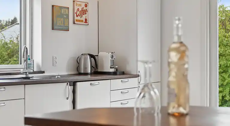 Skønt sommerhus i privat have tæt på stranden