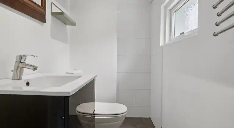 Skønt sommerhus i privat have tæt på stranden