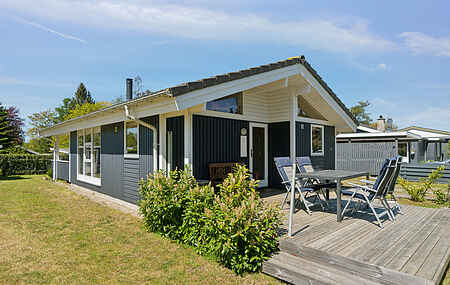 Hyggeligt sommerhus tæt på Marielyst strand 