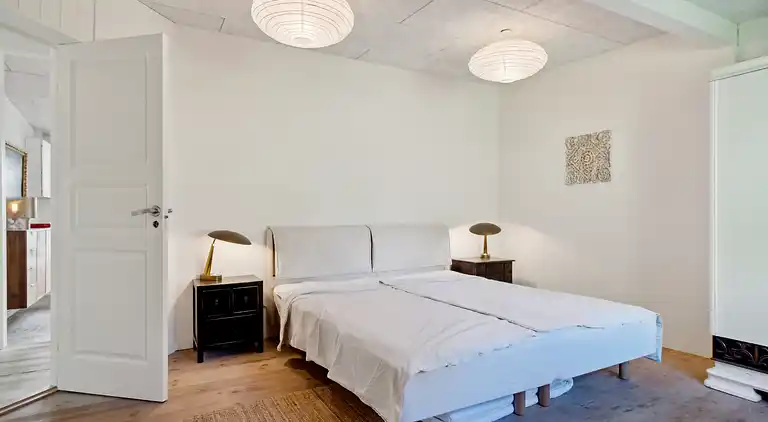 Geräumiges Ferienhaus mit Pool.