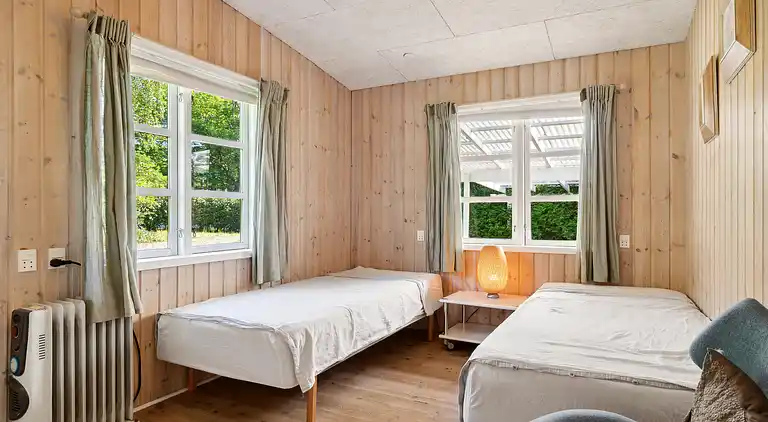 Geräumiges Ferienhaus mit Pool.