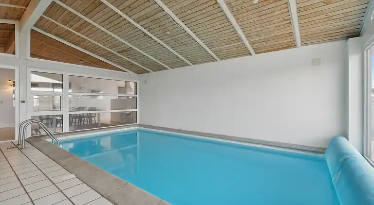 Pool house close to the coast