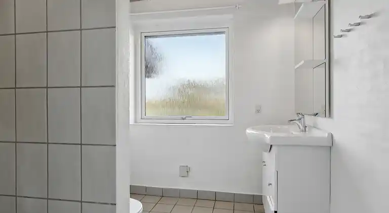 Pool house close to the coast