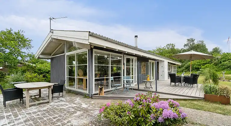 Skønt og stort sommerhus nær ved Roskilde Fjord