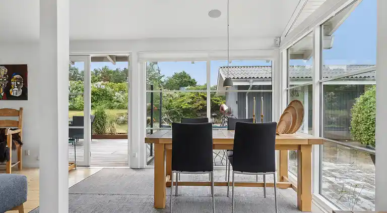 Skønt og stort sommerhus nær ved Roskilde Fjord