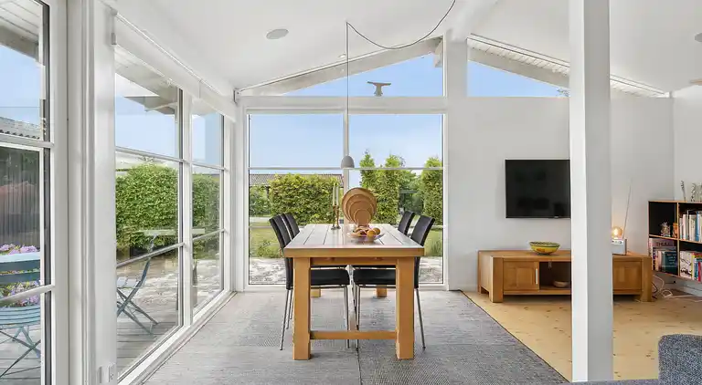 Skønt og stort sommerhus nær ved Roskilde Fjord