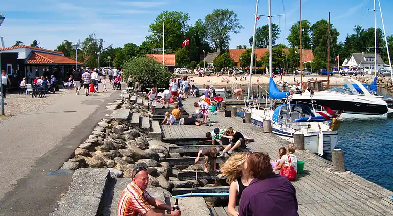 Sommerhus i idylliske kystområde