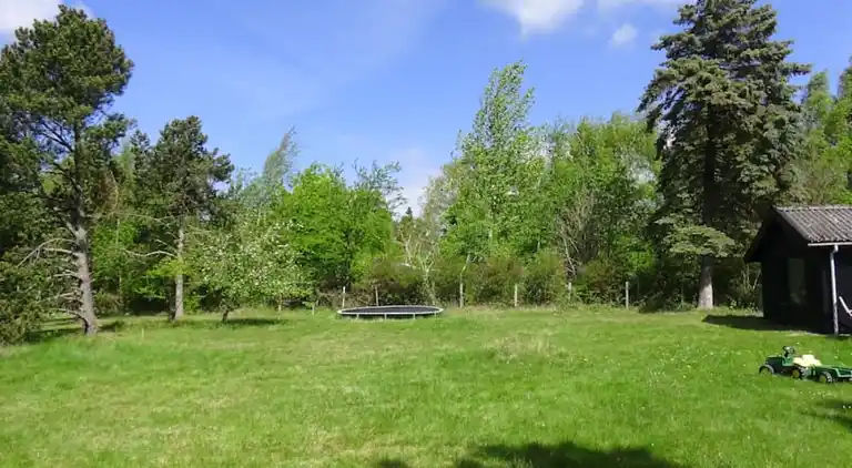 Sommerhus i idylliske kystområde