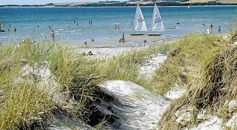 Sommerhus i idylliske kystområde