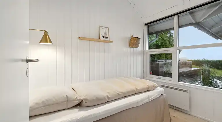 Lækkert sommerhus med panoramaudsigt og udespa