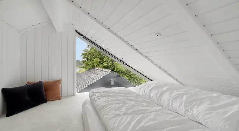 Lækkert sommerhus med panoramaudsigt og udespa