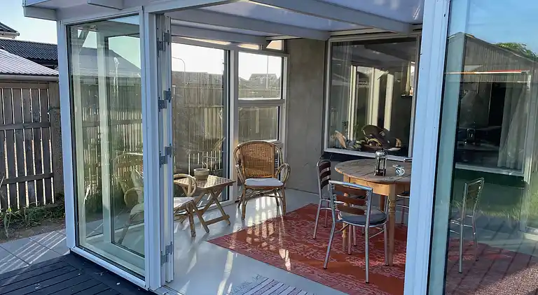 Charmantes Ferienhaus in der Stadt am Strand