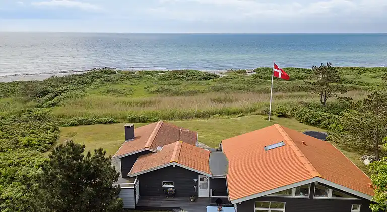 Fantastisk sommerhus med havudsigt 
