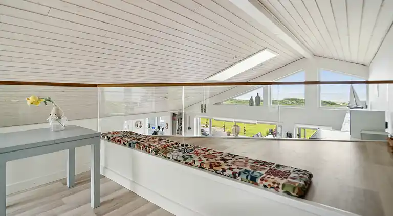 Fantastisk sommerhus med havudsigt 