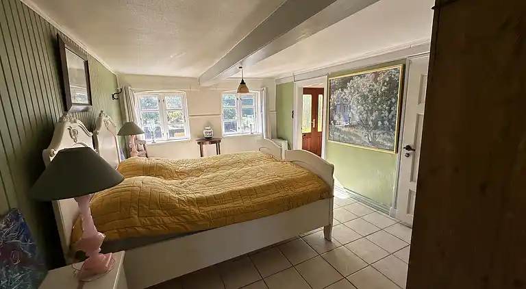 Hyggelig, ældre ejendom på Ærø.