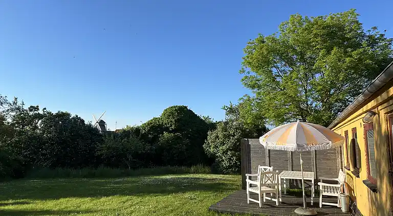 Hyggelig, ældre ejendom på Ærø.