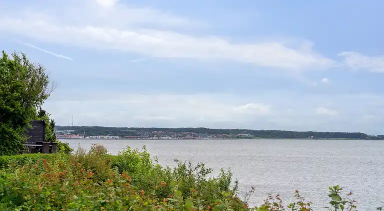 Lækkert sommerhus med panoramaudsigt og udespa