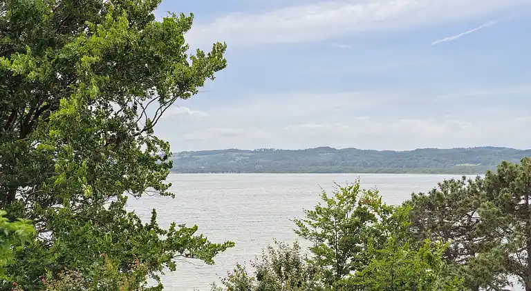 Lækkert sommerhus med panoramaudsigt og udespa