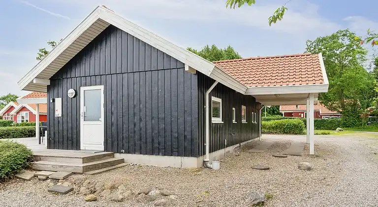 Schönes Sommerhaus mit Meerblick