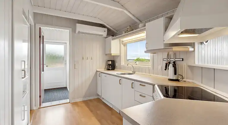 Schönes Sommerhaus mit Meerblick