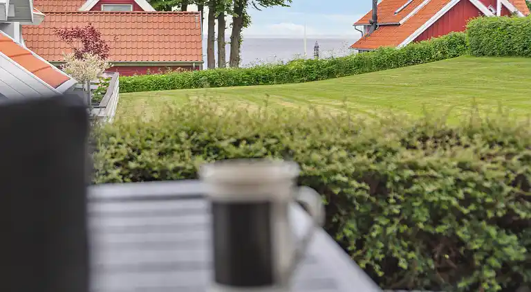 Schönes Sommerhaus mit Meerblick