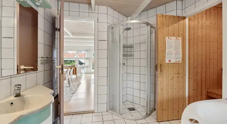 Schönes Sommerhaus mit Meerblick