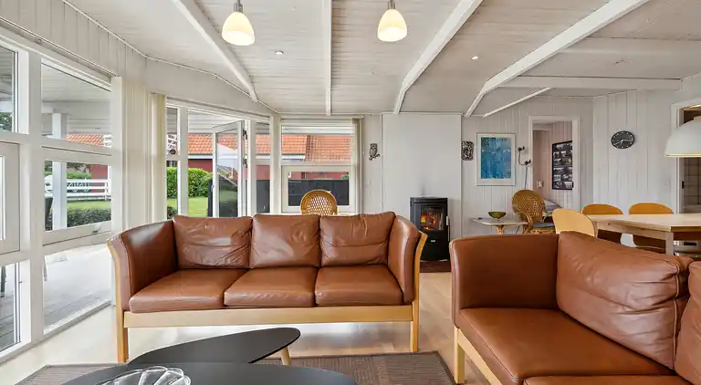 Schönes Sommerhaus mit Meerblick