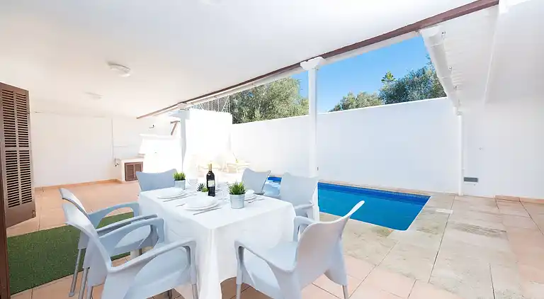 Villa i S'Estanyol de Migjorn